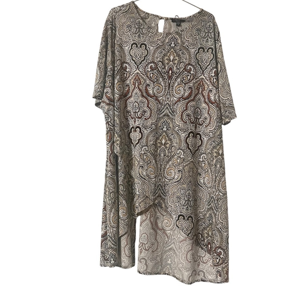 Cocomo Woman Paisley Print Tulip Split Hem Short Sleeve Tunic Top Sz 2X Stretchy